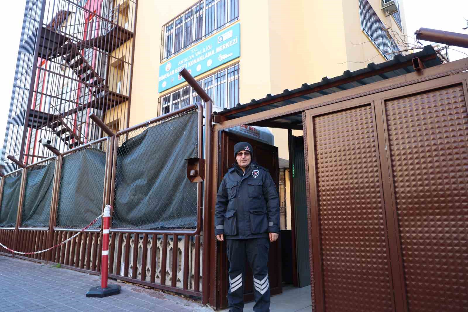 Soğuk havalarda evsizlere BİMEKAN hizmeti
