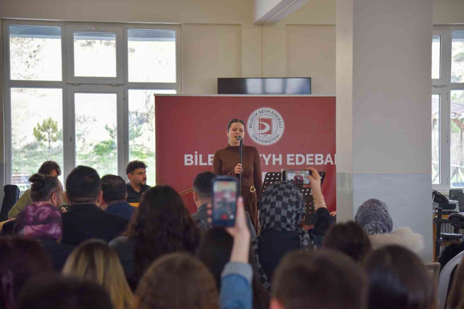 Söğüt Meslek Yüksekokulunda ’Kampüs Konserleri’ düzelendi
