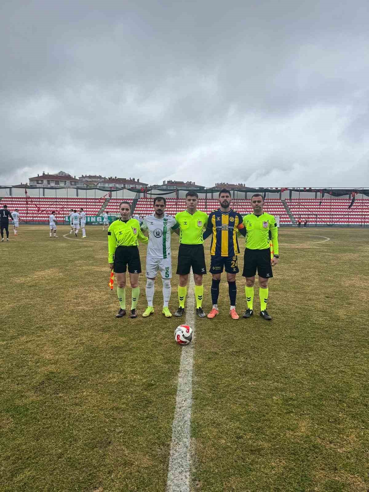 Söğütspor puana hasret kaldı
Söğütspor puana hasret kaldı