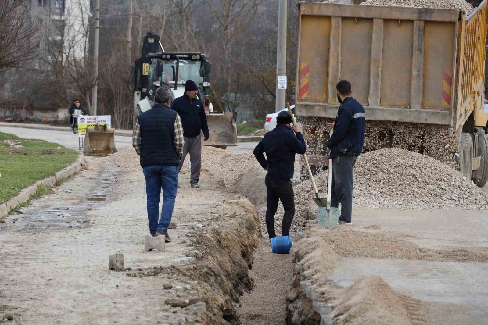 Söğüt’te alt yapı çalışmaları aralıksız sürüyor
