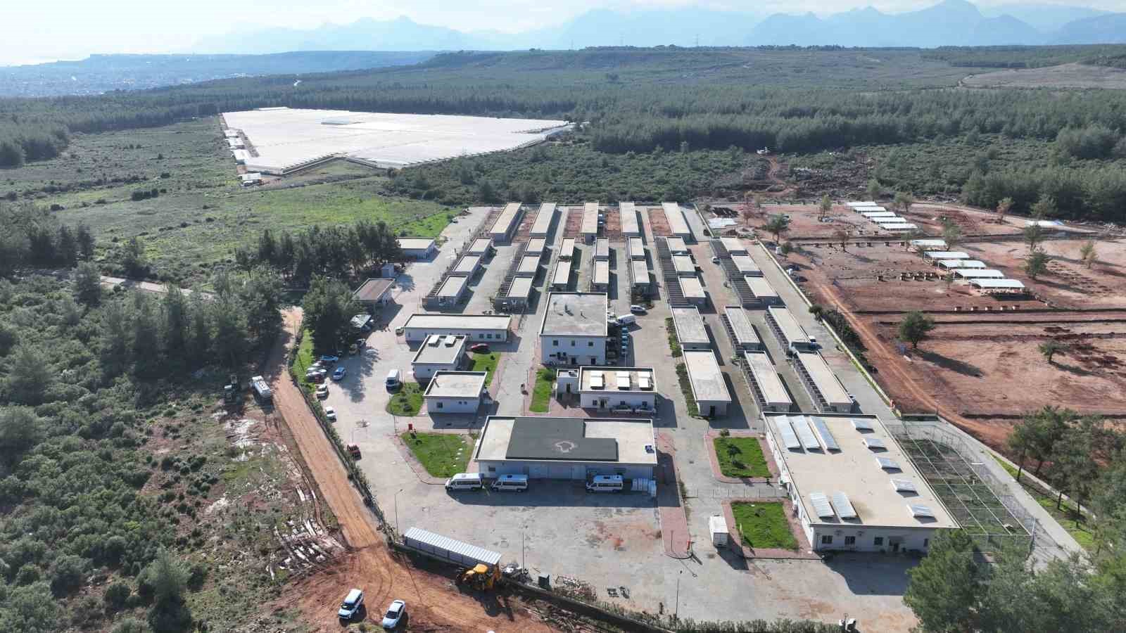 Sokak Hayvanları Geçici Bakımevi can dostlara yeni yuva yolu oluyor
Sokak Hayvanları Geçici Bakımevi can dostlara yeni yuva yolu oluyor