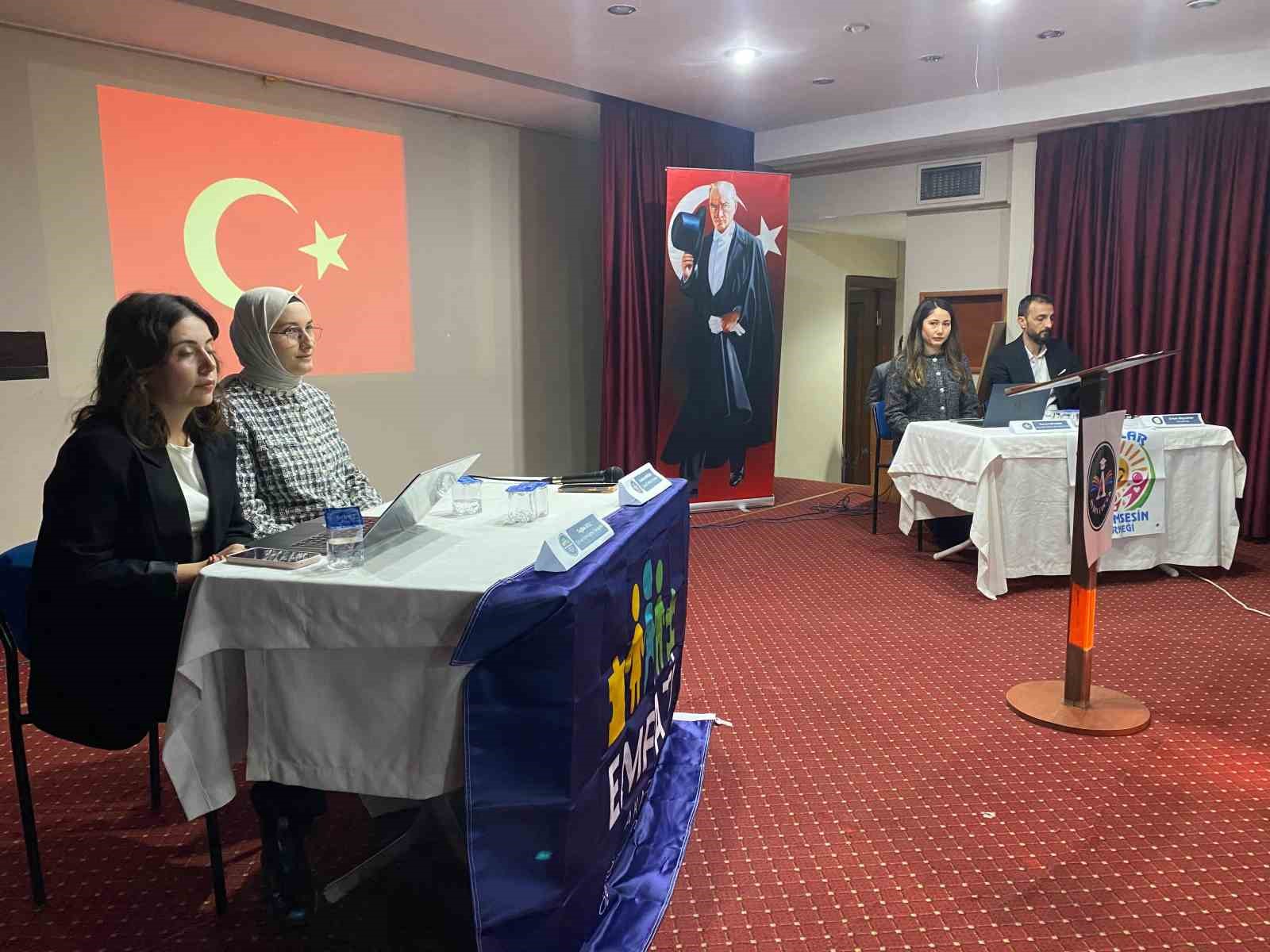 Söke’de ’Çocuk Gelişimi ve Aile Rehberliği’ semineri gerçekleştirildi
