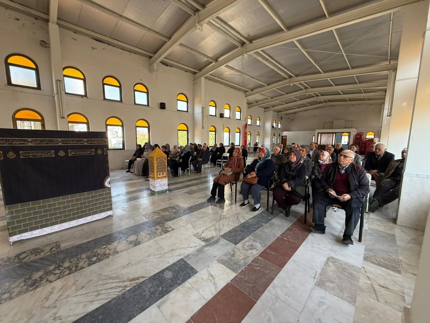 Söke’de hacı adaylarına yönelik eğitim semineri düzenlendi
