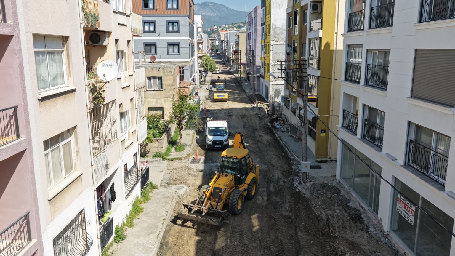 Söke’de yol yenileme çalışması başladı
