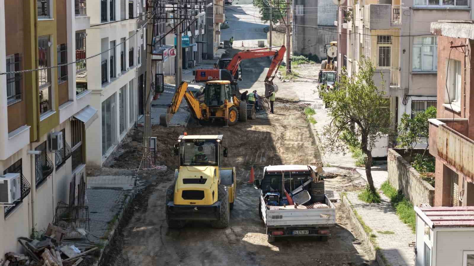 Söke’de yol yenileme çalışması başladı
