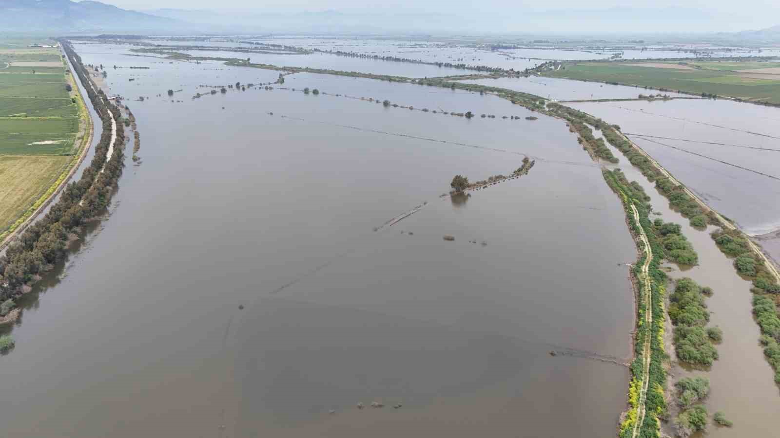 Söke’deki taşkının izleri havadan görüntülendi
