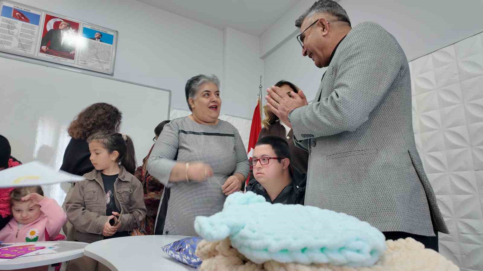 Söke’nin özel çocuklarından Şırnak’taki kardeşlerine sıcak hediye
