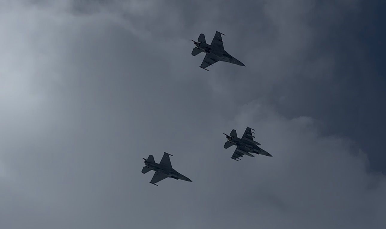 Solo Türk’ten Ardahan’ın kurtuluş gününde nefes kesen gösteri
Solo Türk’ten Ardahan’ın kurtuluş gününde nefes kesen gösteri