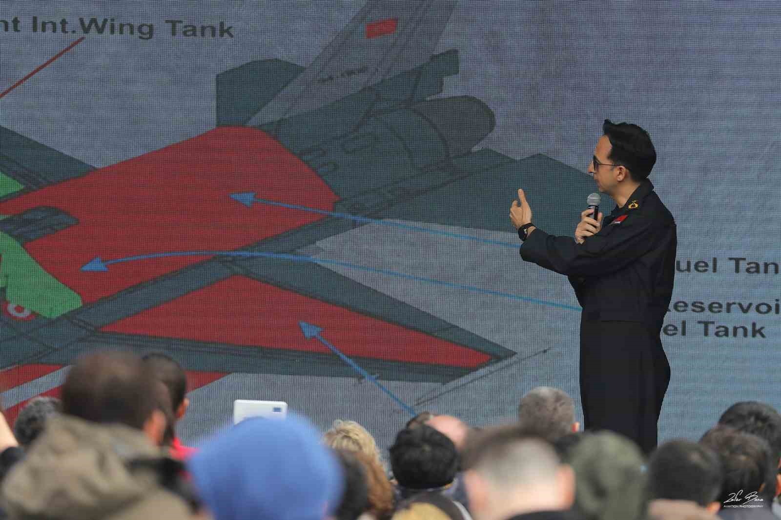 SOLOTÜRK pilotları İstanbul’da vatandaşlarla bir araya geldi
SOLOTÜRK pilotları İstanbul’da vatandaşlarla bir araya geldi