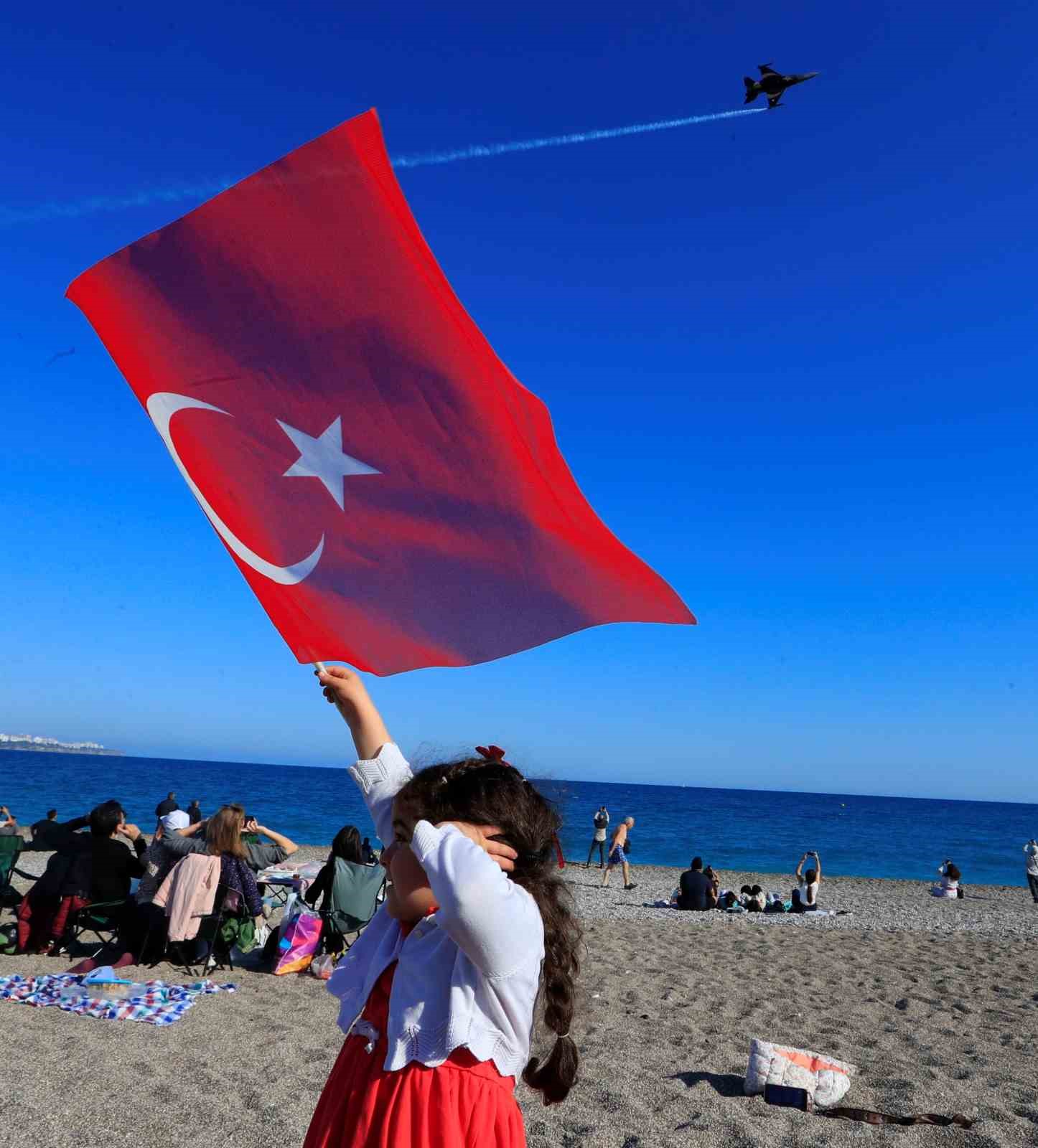 SOLOTÜRK’ten nefes kesen prova
