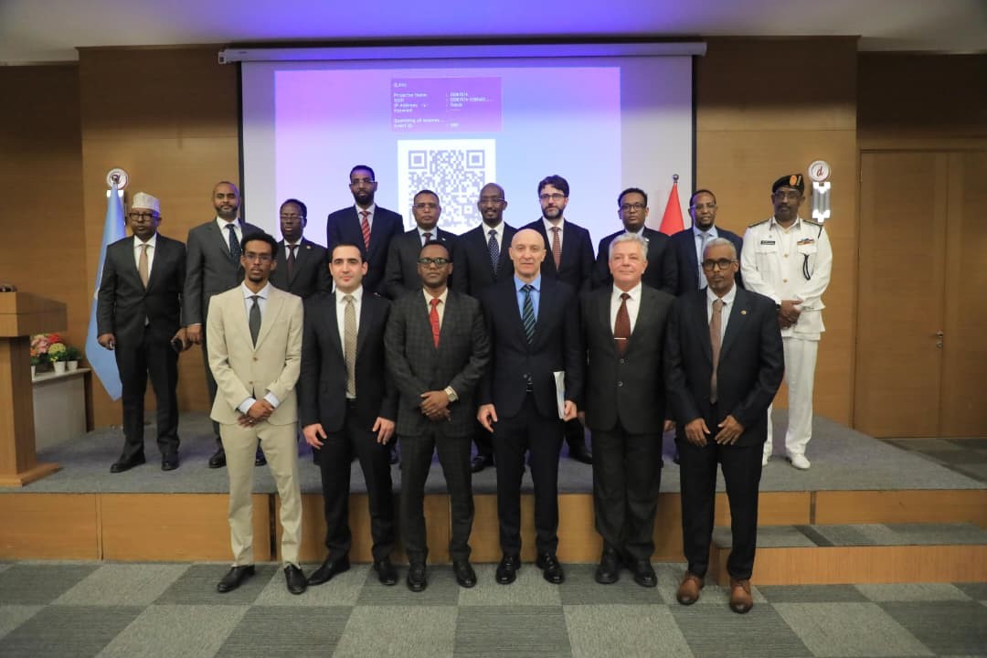 Somali’de "Ergun Reis A" gemisine uluslararası balıkçılık lisansı verildi
