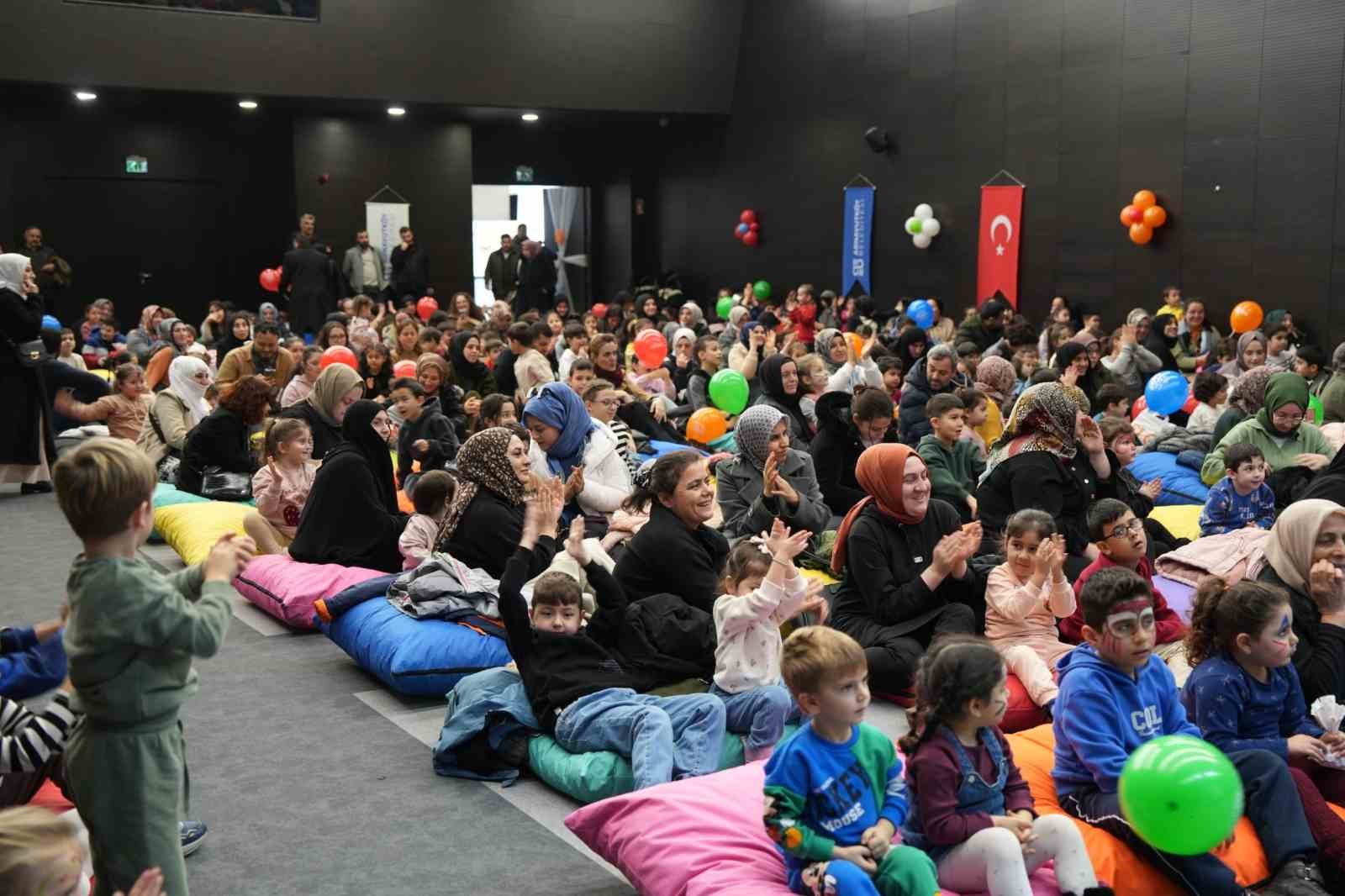 Sömestır çoşkusu Arnavutköy’de başladı: Arnavutköy Çocuk Festivali 4 gün sürecek
Sömestır çoşkusu Arnavutköy’de başladı: Arnavutköy Çocuk Festivali 4 gün sürecek