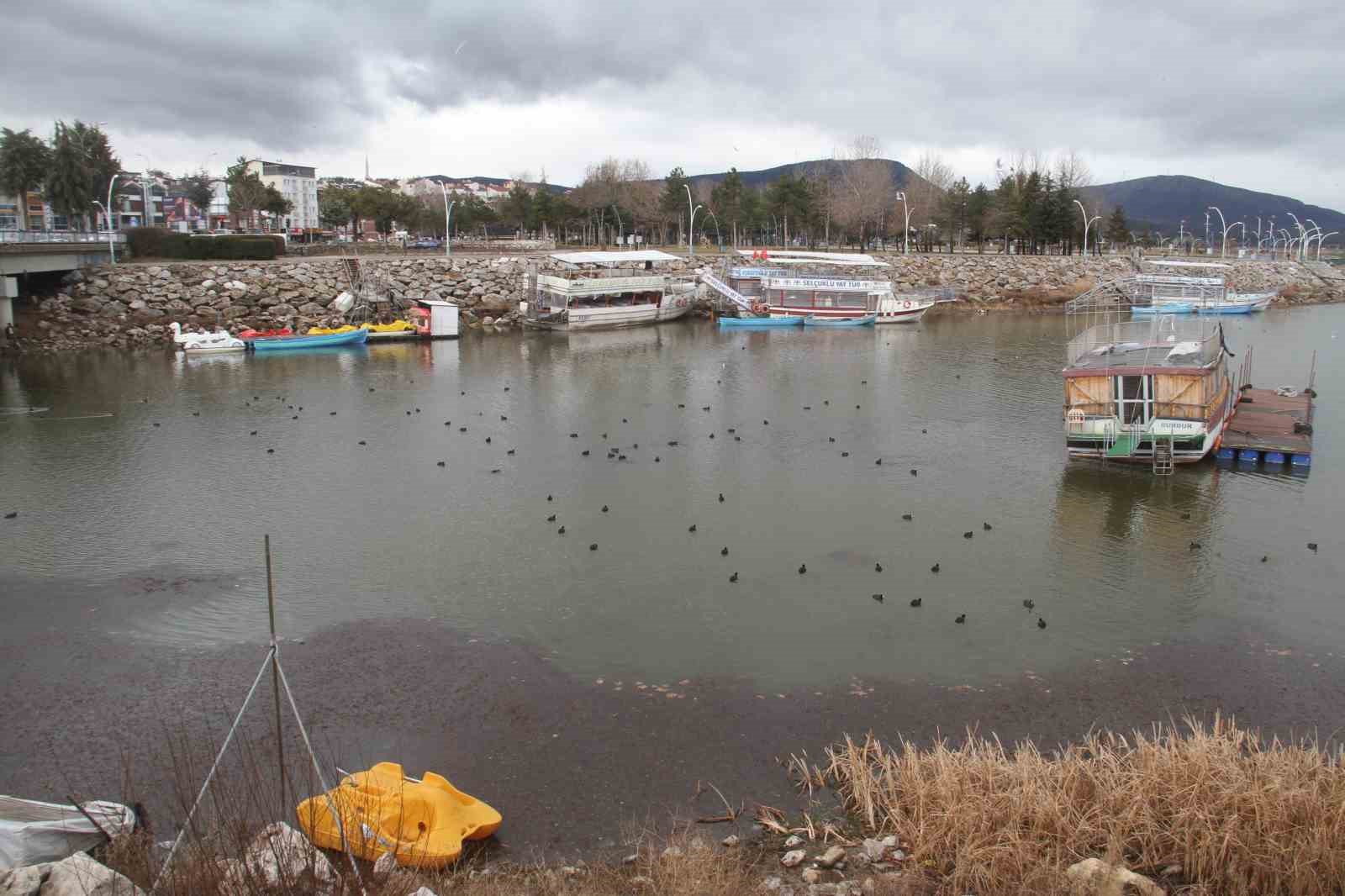 Son yağışlar Beyşehir Gölü’ne can suyu oldu
Son yağışlar Beyşehir Gölü’ne can suyu oldu
