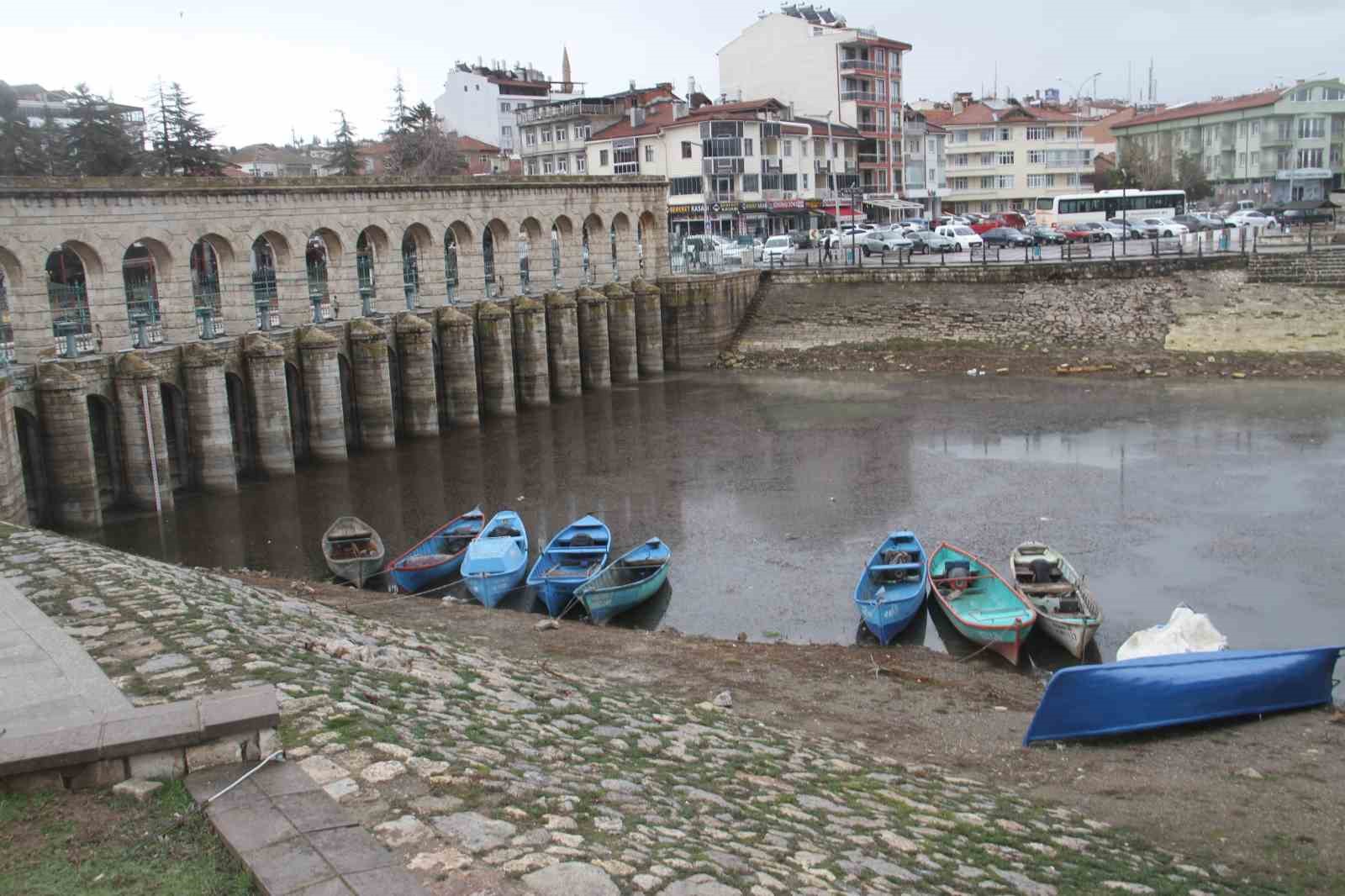 Son yağışlar Beyşehir Gölü’ne can suyu oldu
Son yağışlar Beyşehir Gölü’ne can suyu oldu