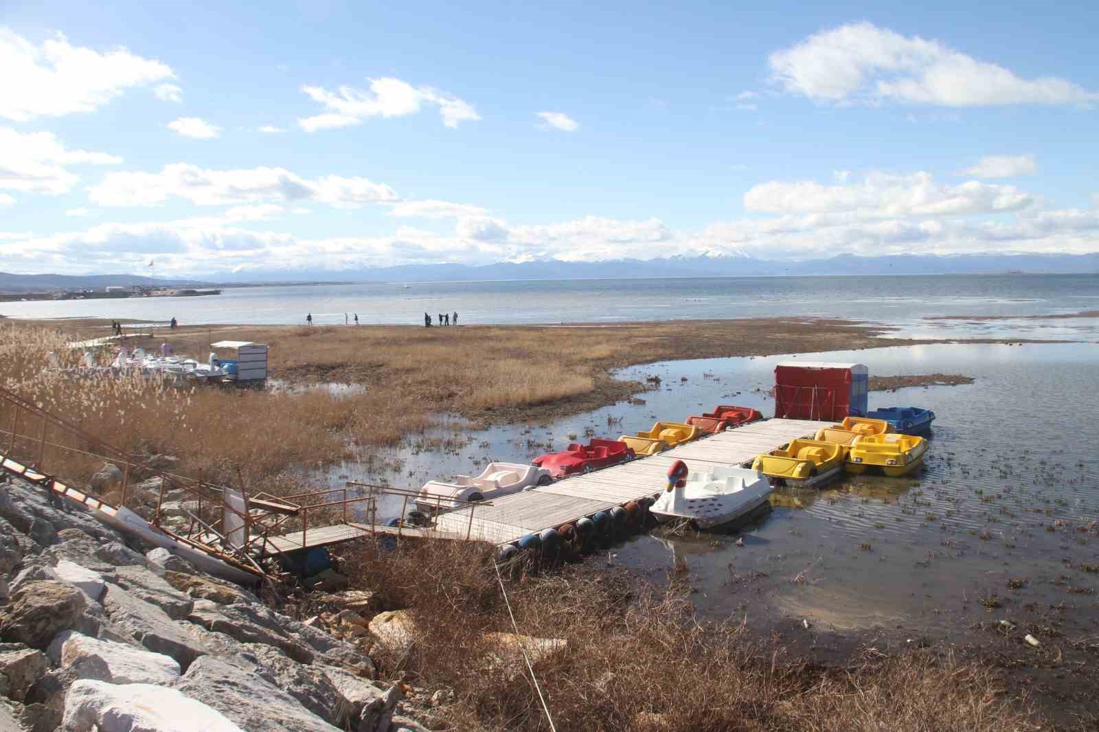 Son yağışlar Beyşehir Gölü’ne can suyu oldu
Son yağışlar Beyşehir Gölü’ne can suyu oldu