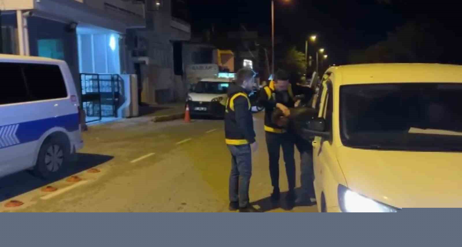 Sopayla sürücünün üzerine yürüyen taksiciye 201 bin lira ceza ve tutuklama
