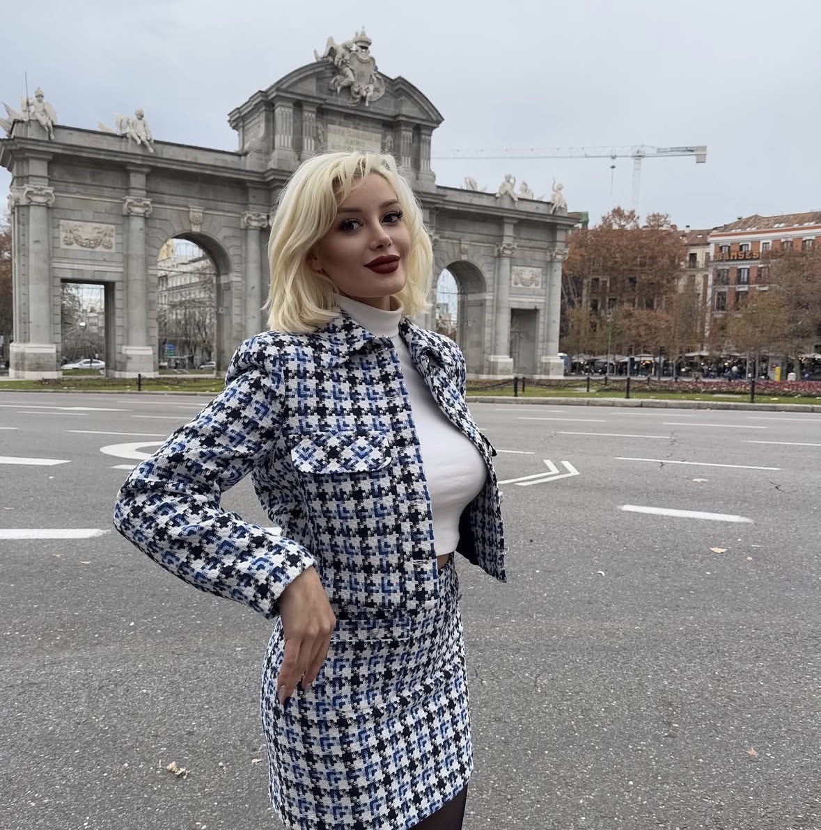 Sosyal medya fenomeni Ayşegül Eraslan evinde ölü bulundu
