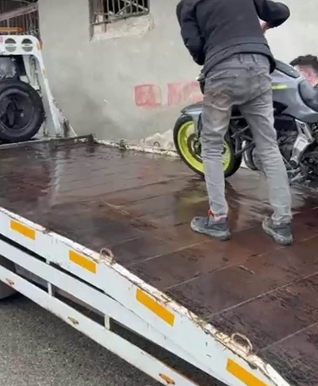 Sosyal medya şovuyla hem ehliyetinden oldu hem de 46 bin TL ceza yedi
