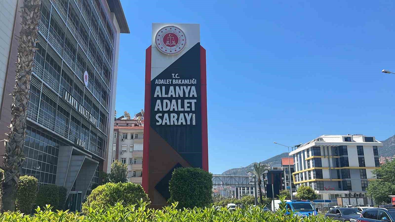 Sosyal medyada cumhurbaşkanına hakaret eden şahıs tutuklandı
