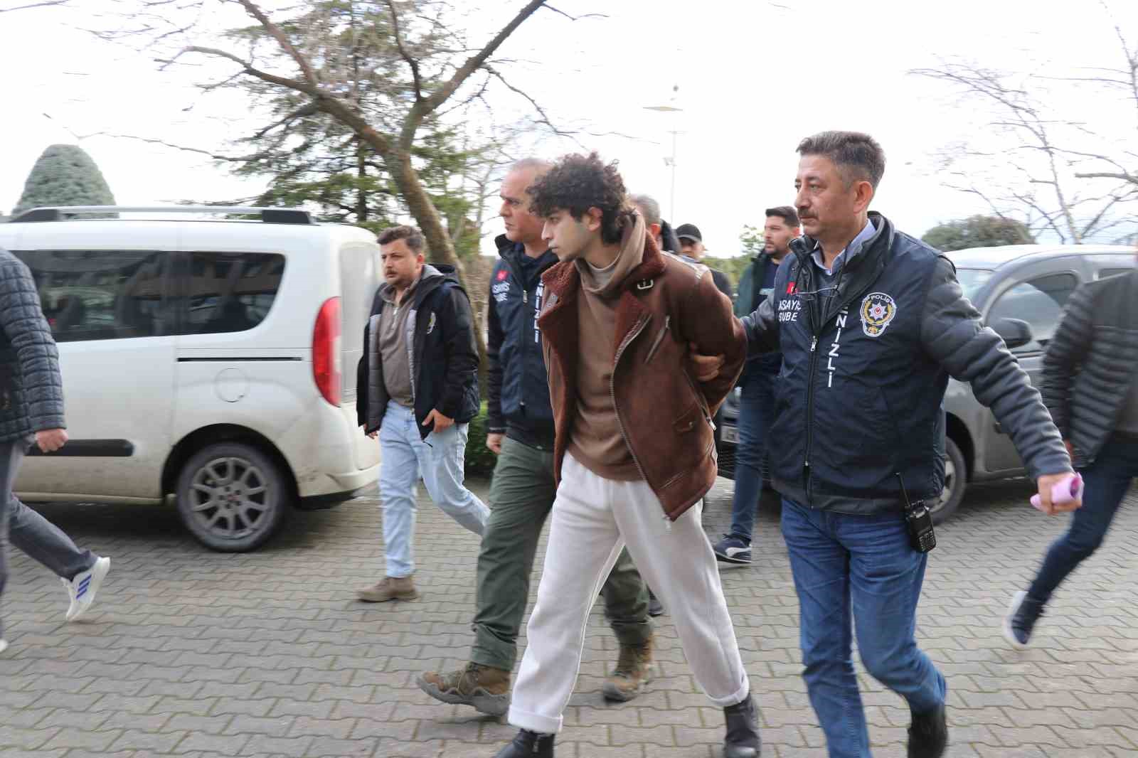 Sosyal medyada tanıştığı mobilya ustasını öldüren genç tutuklandı
