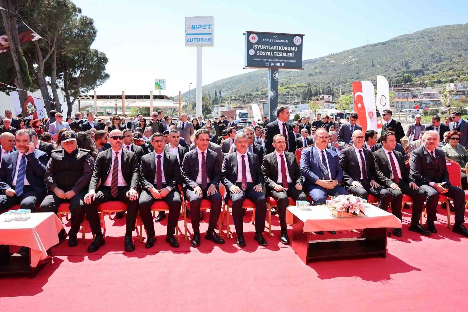 Sosyal Tesise dönüşen Söke Eski Cezaevi restoran ve satış ofisi törenle açıldı
