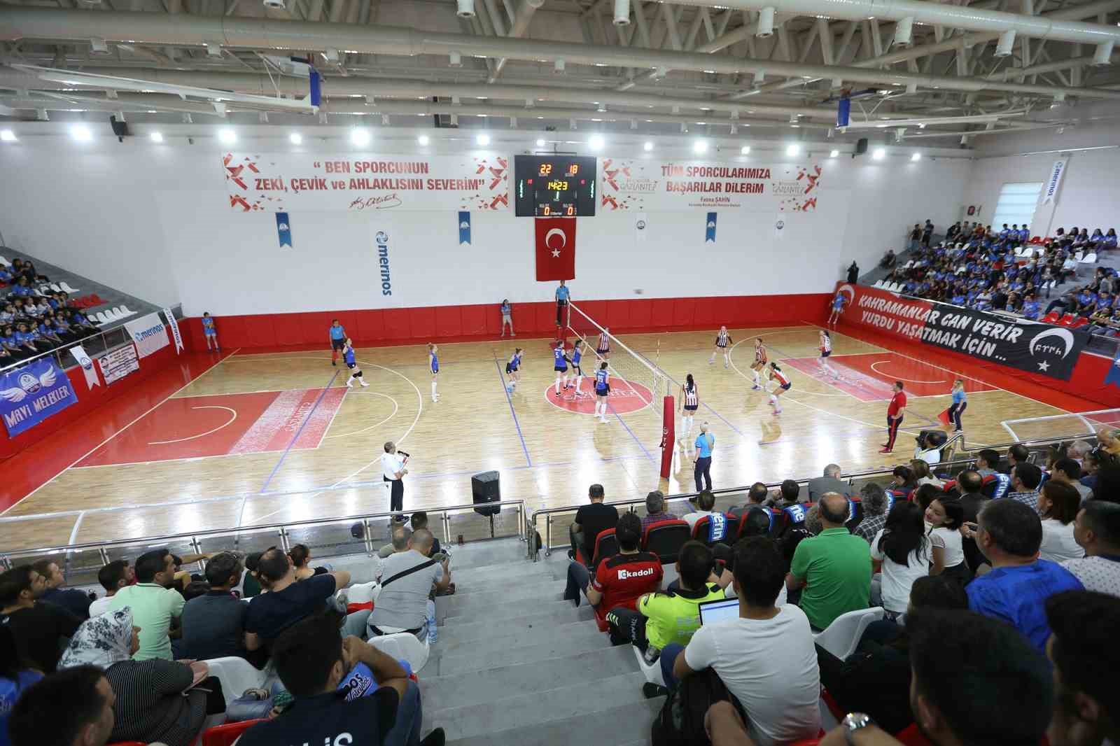 Spor Şehri Gaziantep’te 2025 yılında 77 bin 584 kişi sporla buluştu
Spor Şehri Gaziantep’te 2025 yılında 77 bin 584 kişi sporla buluştu