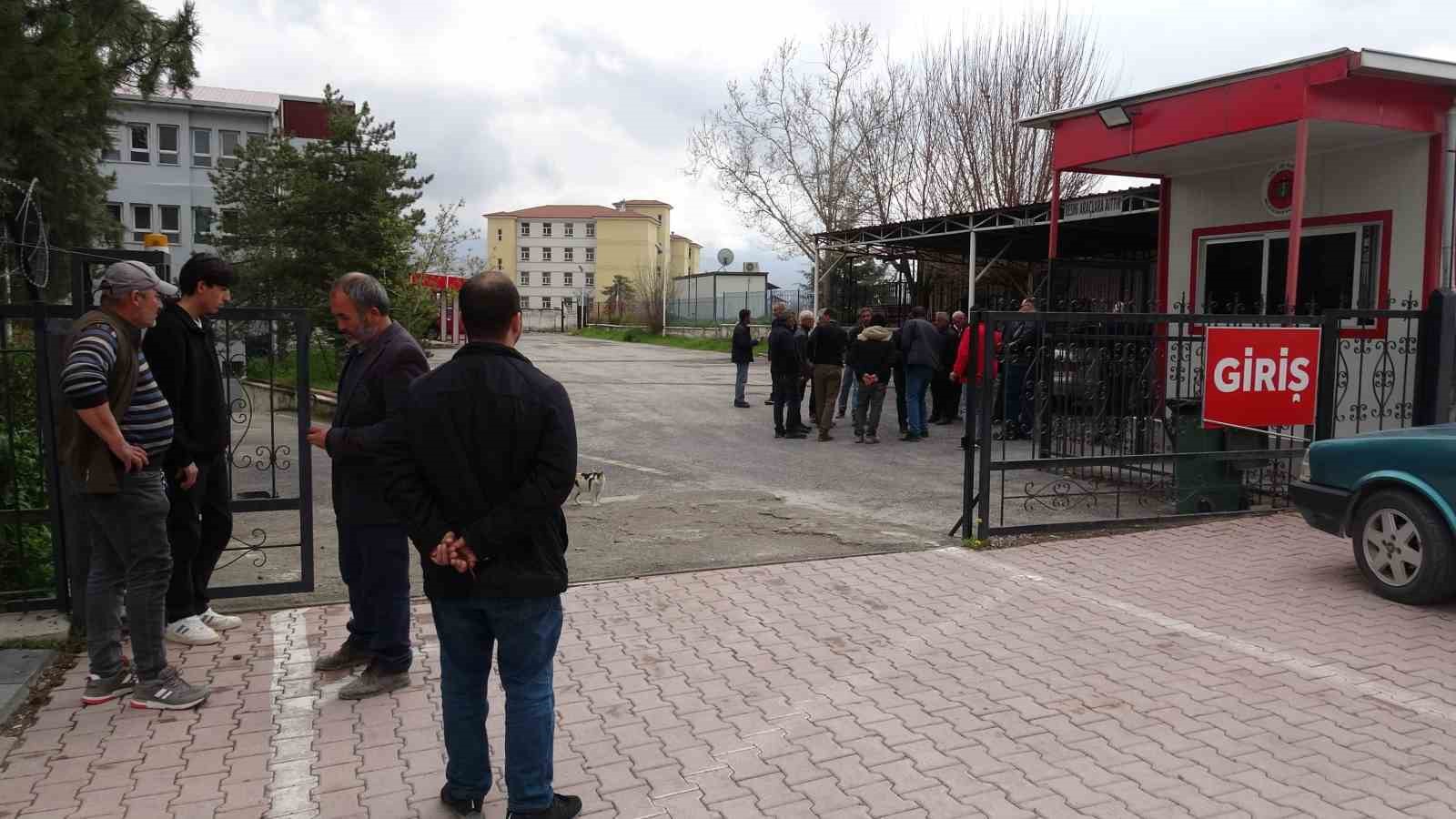Stajyer öğrenci 25 metreden düşerek hayatını kaybetti, o anlar kameraya yansıdı
