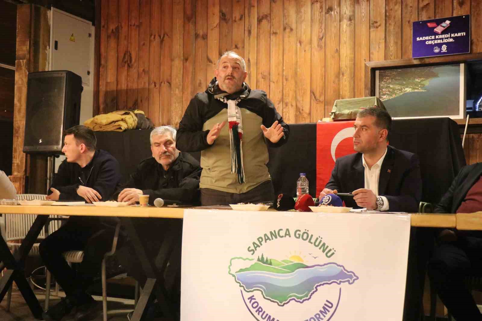 STK temsilcileri Sapanca Gölü için toplandı
