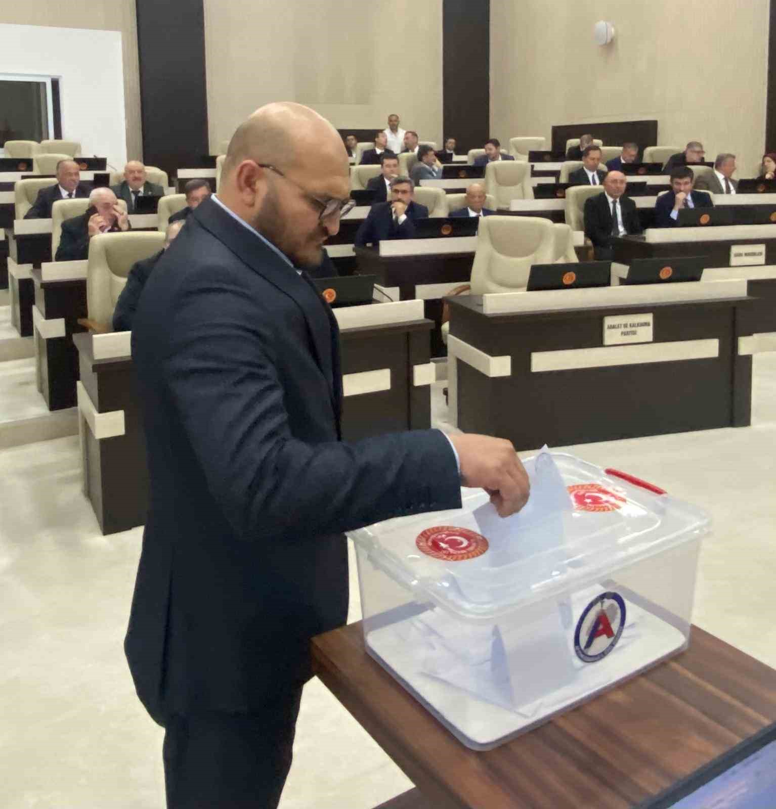 Şuhutlu İGM üyelerine komisyonlarda önemli görevler
