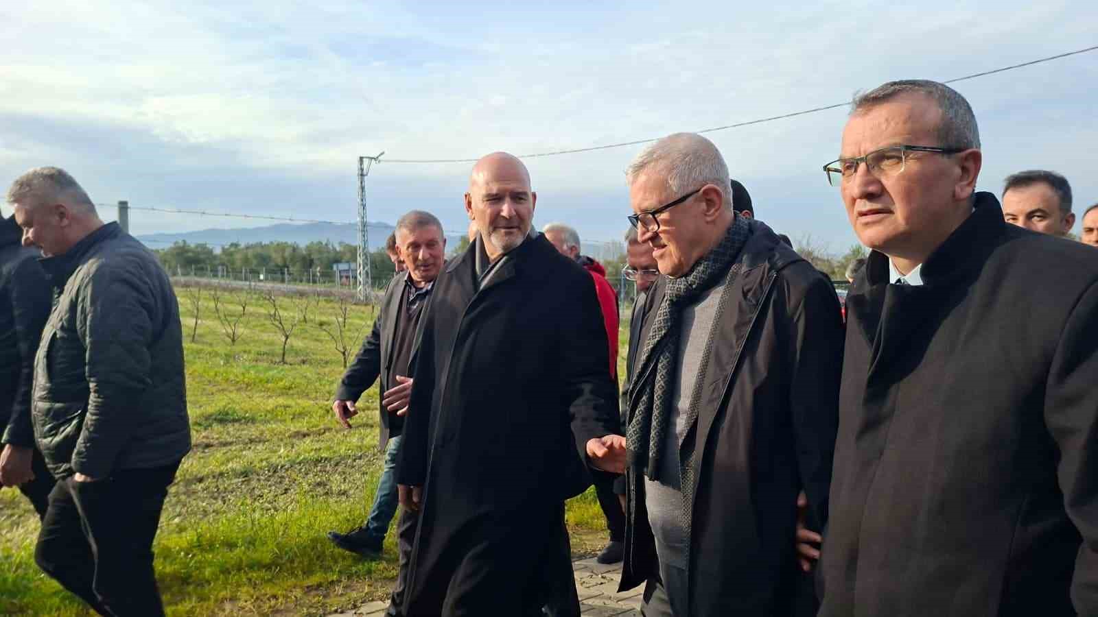 Süleyman Soylu, başdanışmanı Harun Akın’ın ağabeyinin cenazesine katıldı
