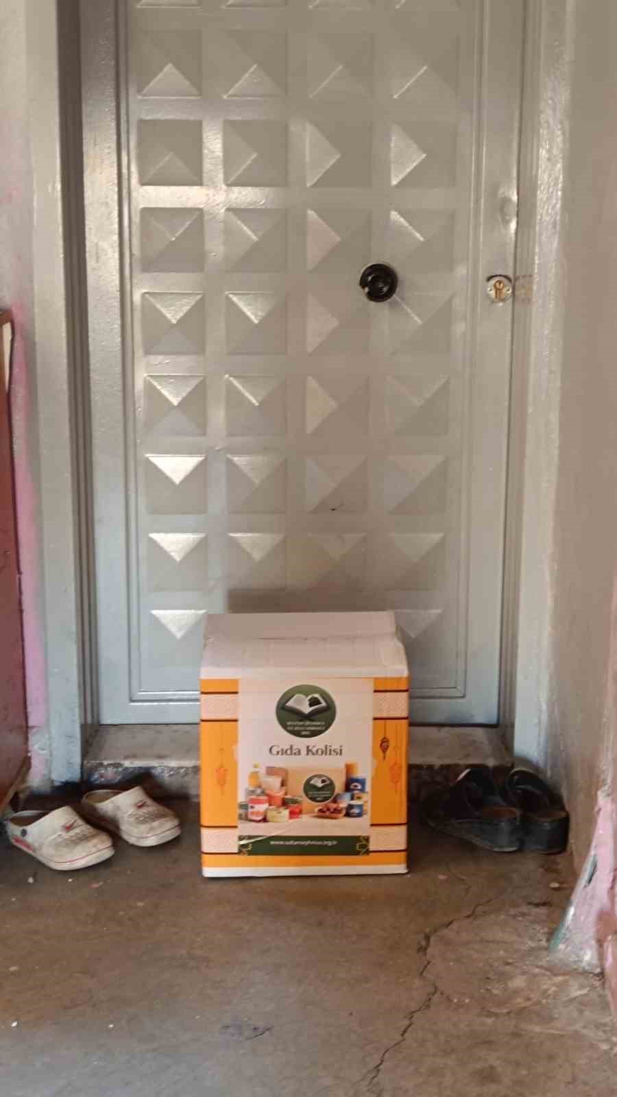 Sultan Şeyhmus Ez-Zuli Derneğinden ihtiyaç sahibi ailelere yardım
