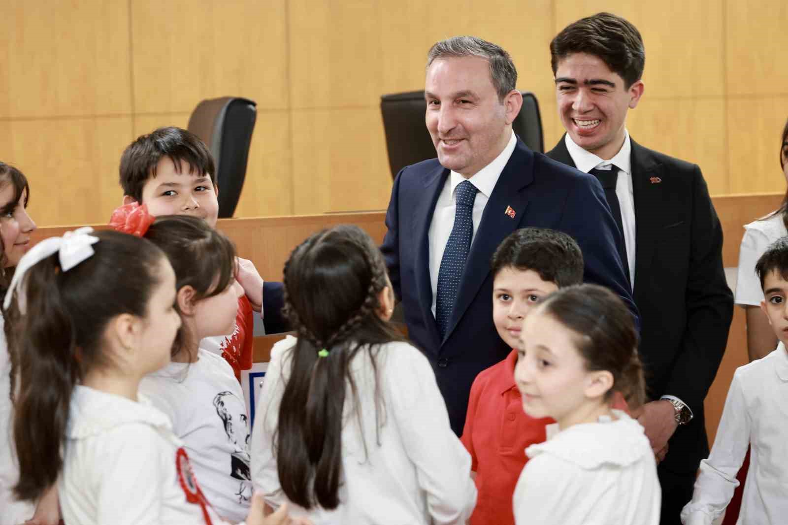 Sultanbeyli meclisi çocuklarda
