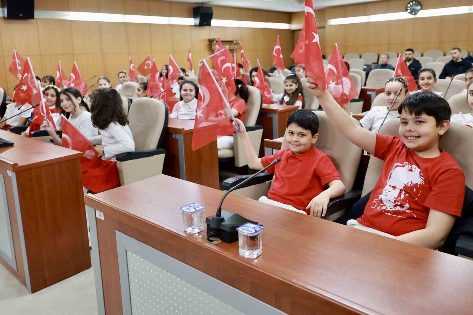 Sultanbeyli meclisi çocuklarda
