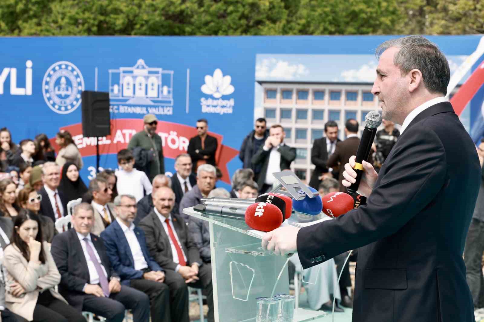 Sultanbeyli’de 3 yeni okulun temeli atıldı
