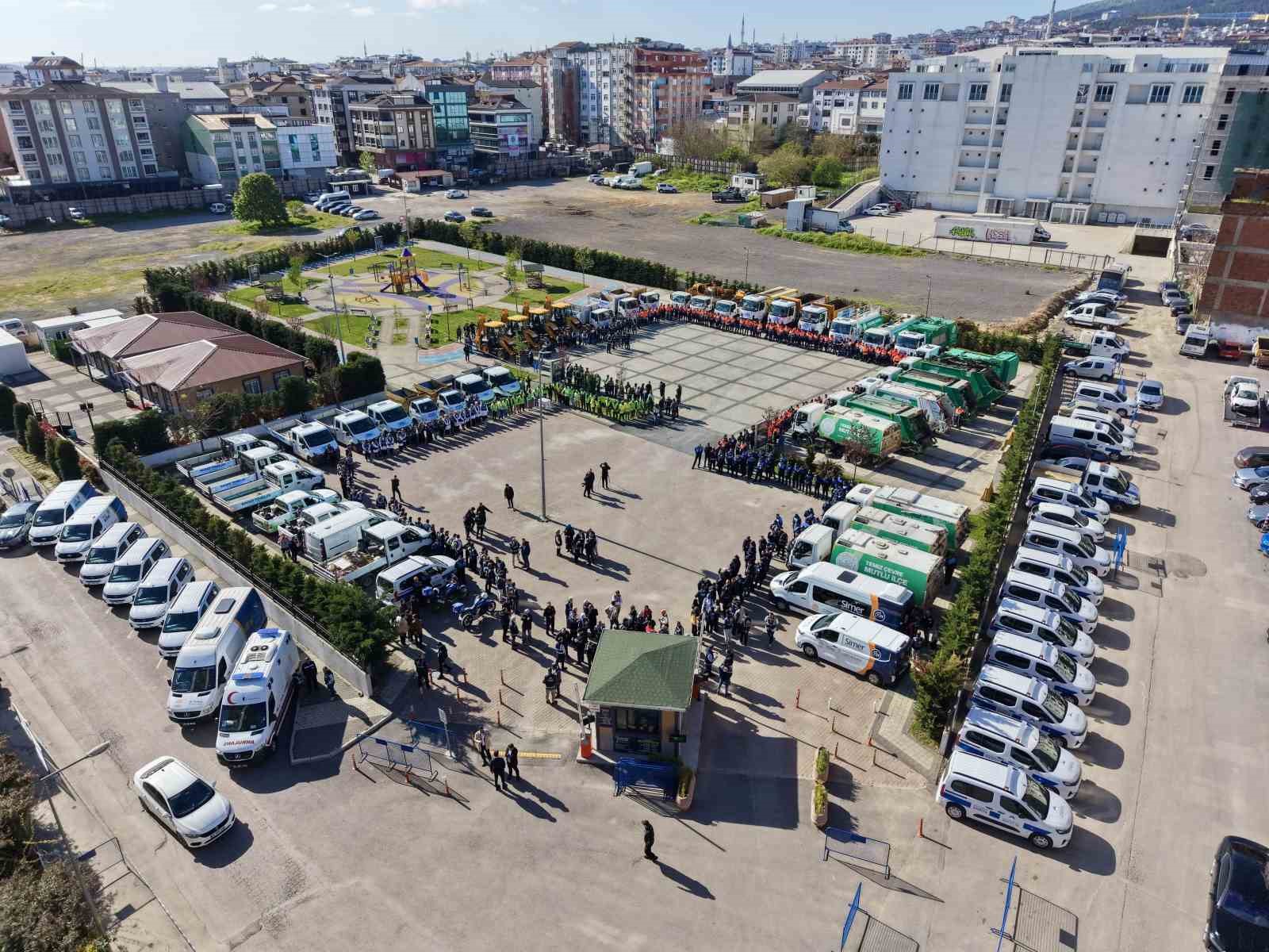 Sultanbeyli’de 66 araç ve 482 personelle ‘bahar temizliği’ başladı
