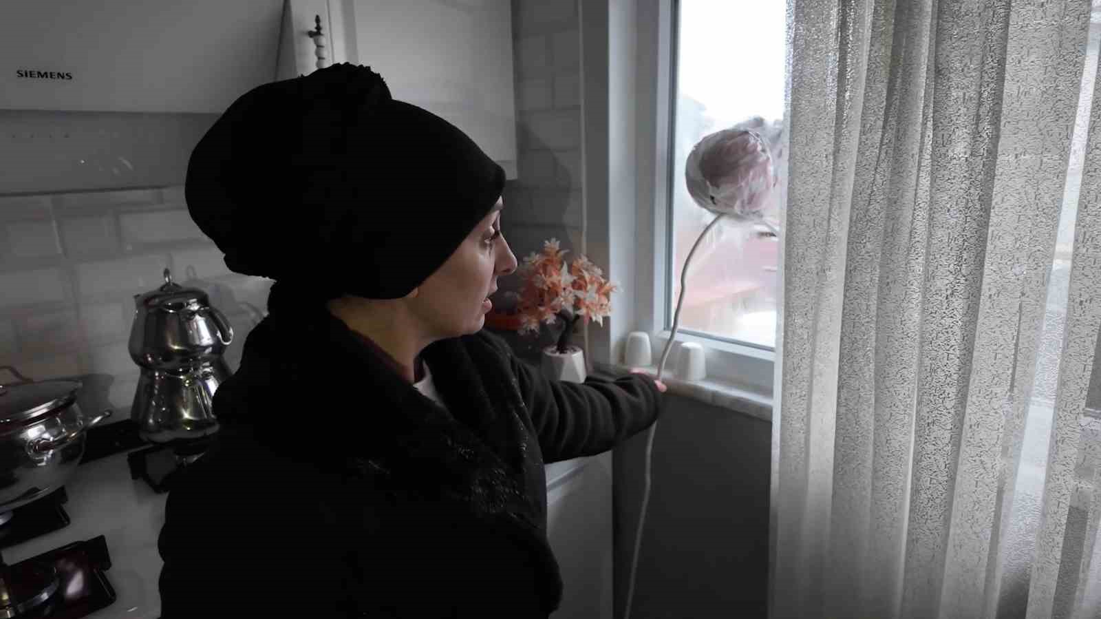 Sultanbeyli’de evi terk eden kocanın 2 çocuklu aileyi elektriksiz ve susuz bıraktığı iddia edildi
