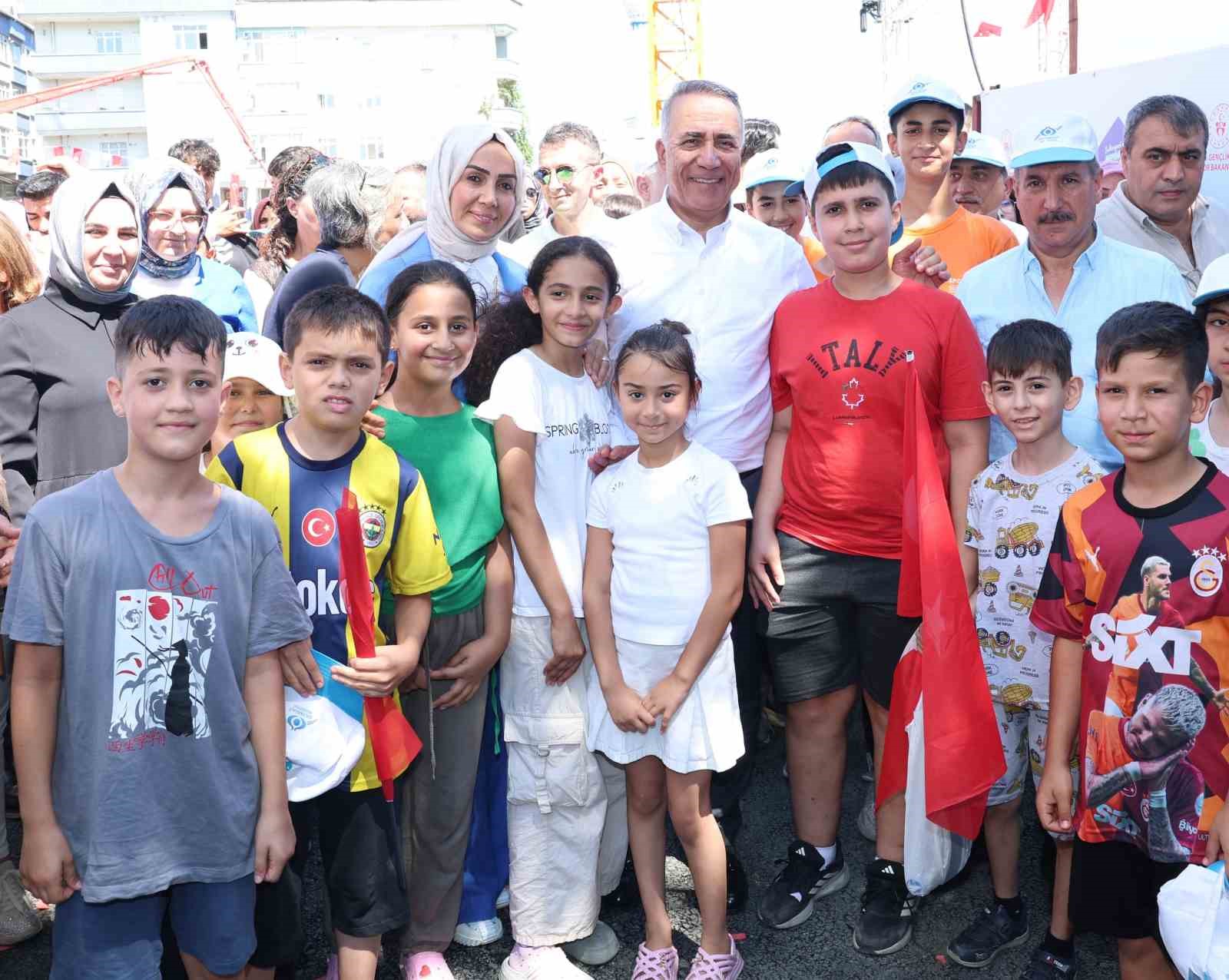 Sultangazi Belediyesi’nden hizmet dolu bir yıl
