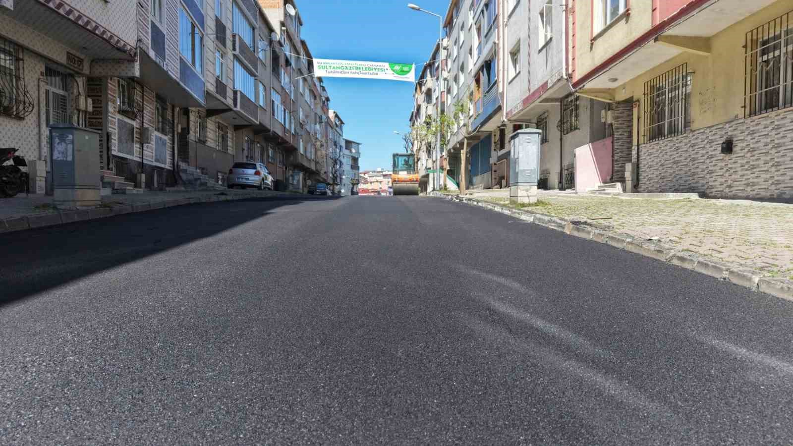 Sultangazi’de asfalt çalışmaları sürüyor

