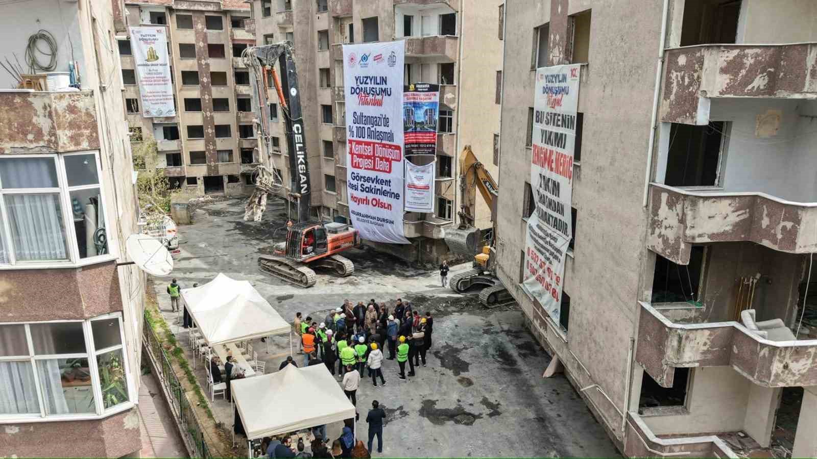 Sultangazi’de bir site daha yüzde 100 uzlaşmalı kentsel dönüşüme girdi
