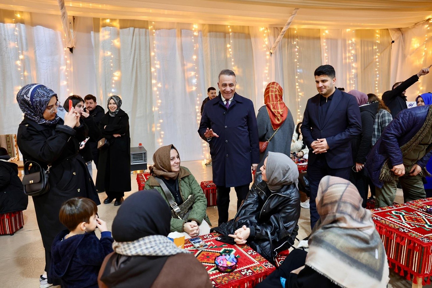 Sultangazi’de Ramazan’ın ilk günü coşkuyla karşılandı
