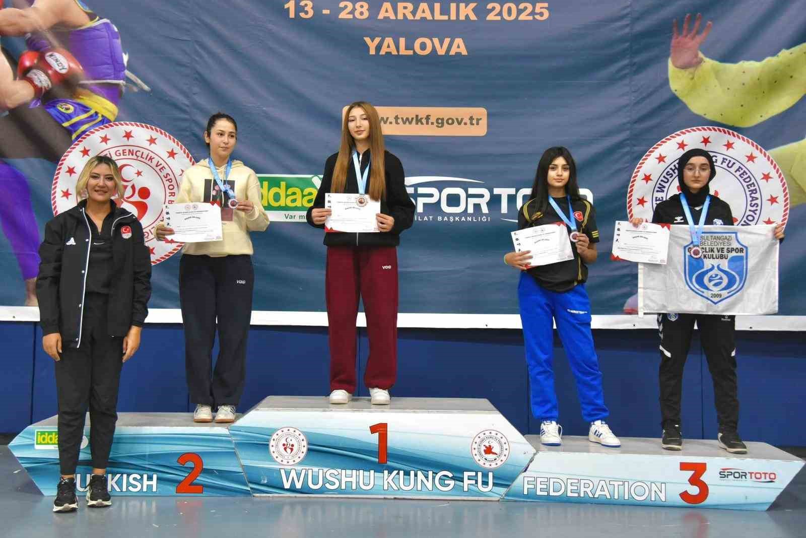 Sultangazili sporcular Türkiye Şampiyonası’nda 18 madalya kazandı
