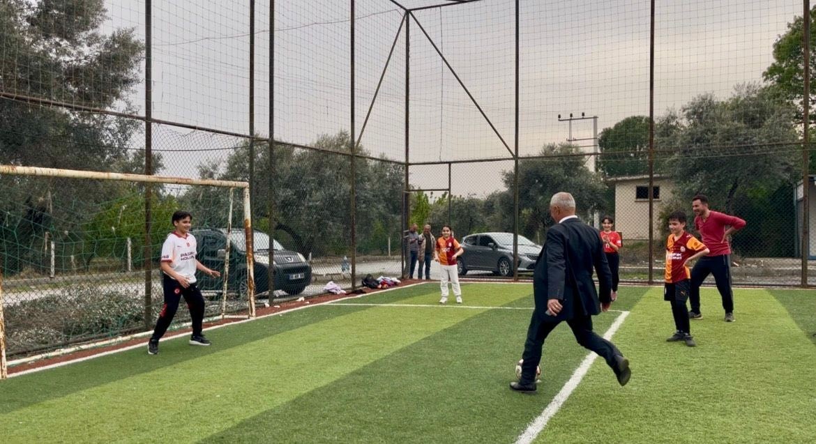 Sultanhisar Belediye Başkanı Yıldırımkaya: "Çocuklara telefon değil, fırsat verelim"
