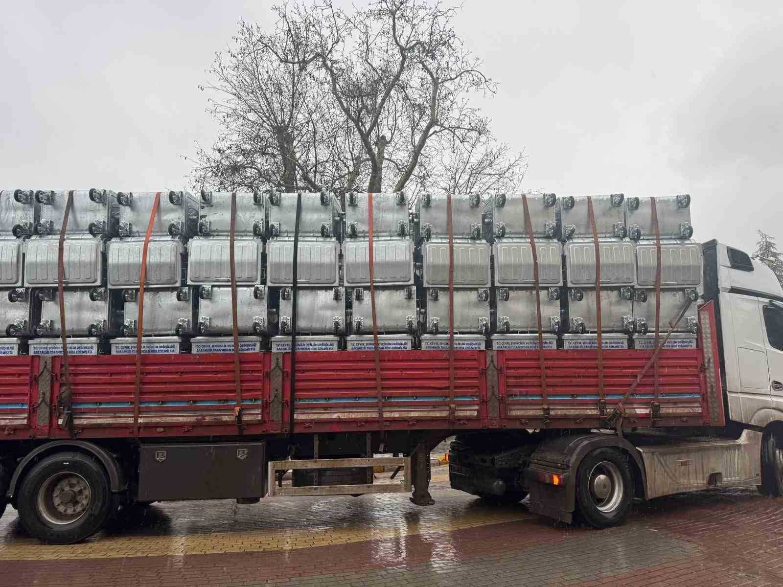 Sultanhisar’a 200 yeni çöp konteyneri
