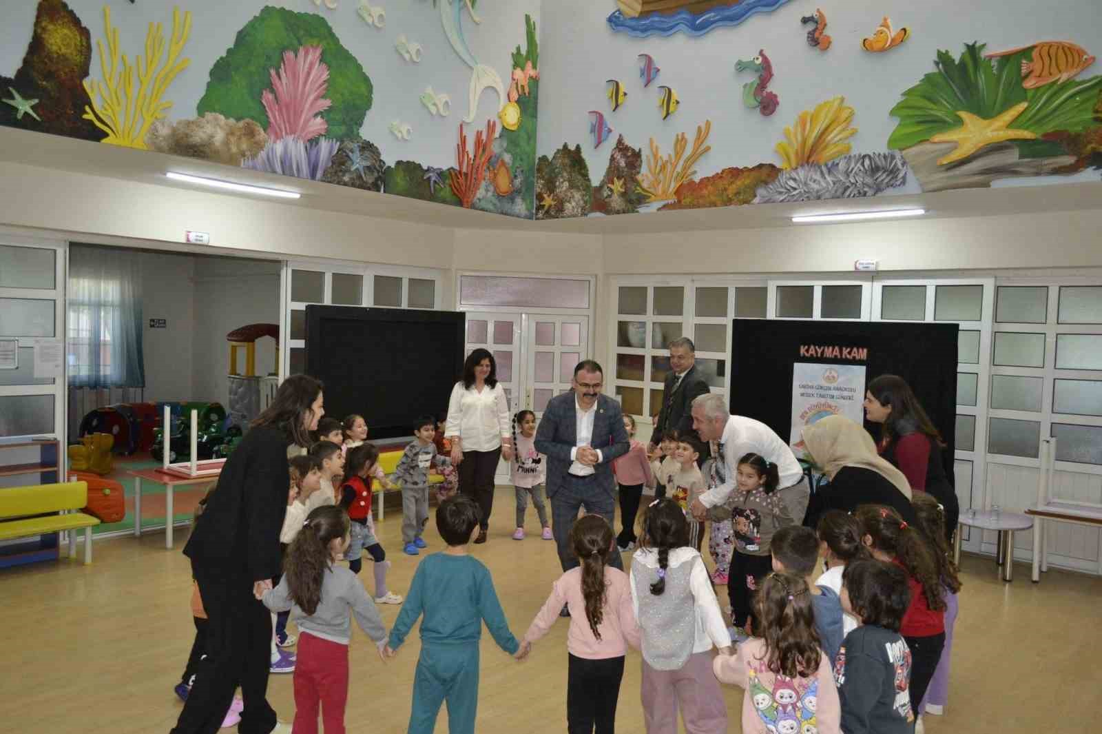 Sultanhisar’da miniklere kaymakamlık mesleği tanıtıldı
