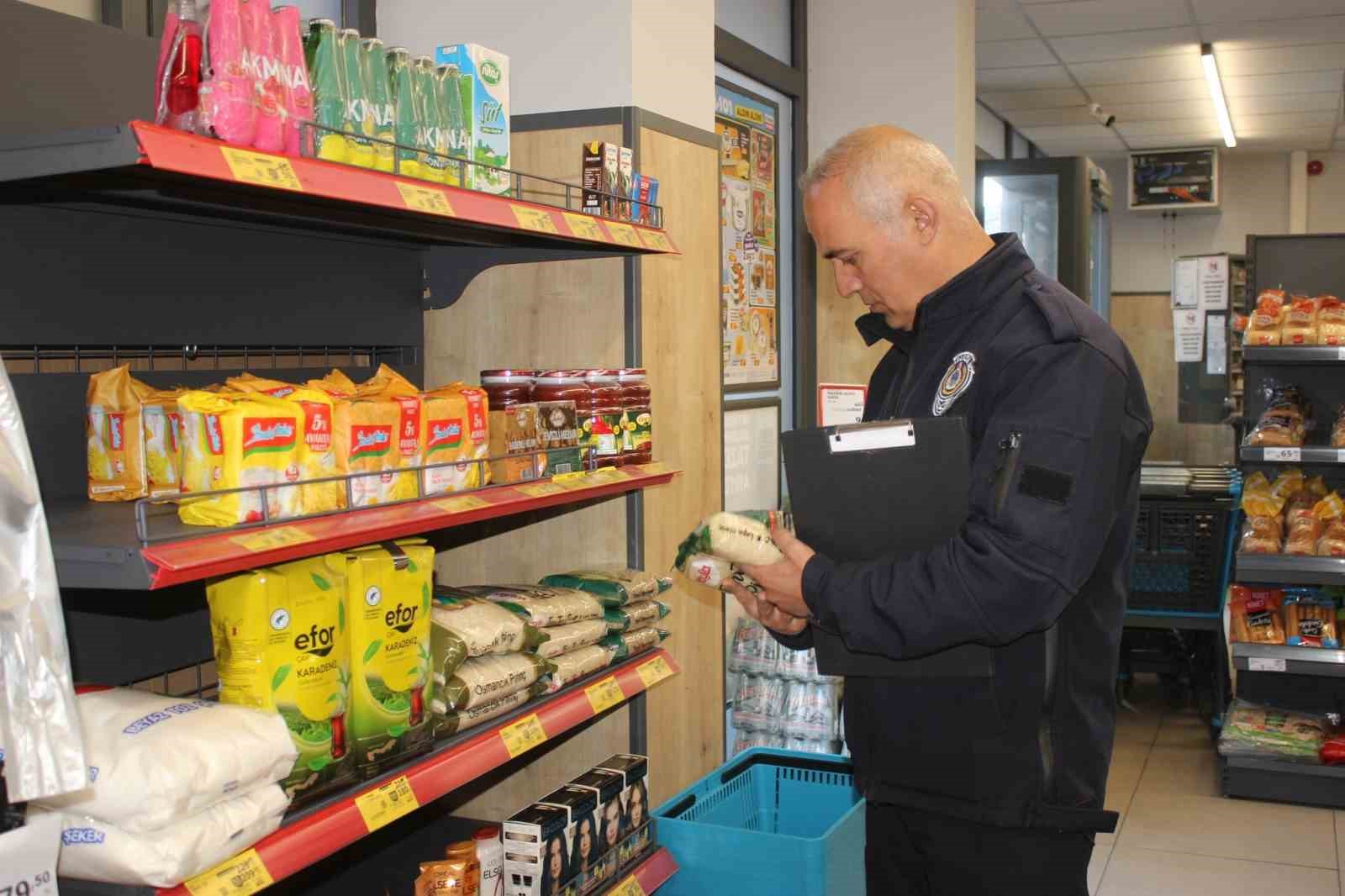 Sultanhisar’da zabıta ekipleri marketleri denetledi
