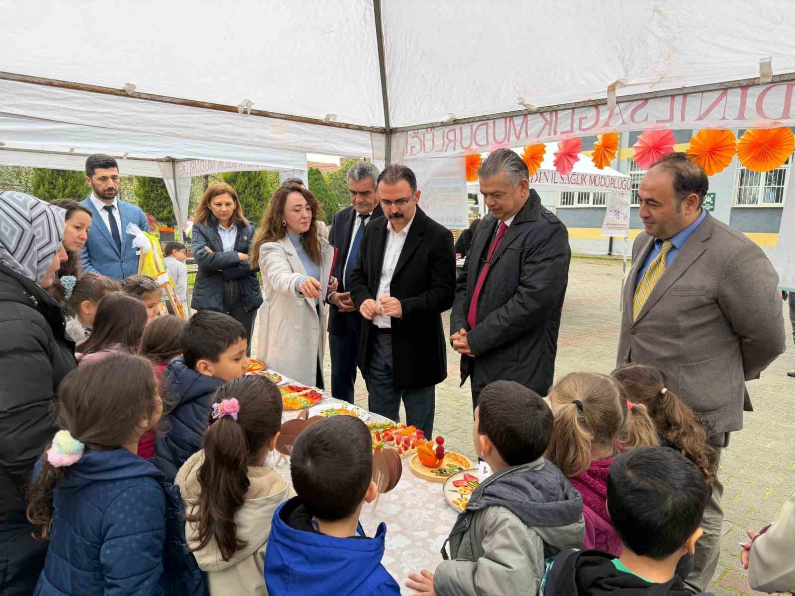 Sultanhisarlı öğrencilere sağlıklı beslenme anlatıldı
