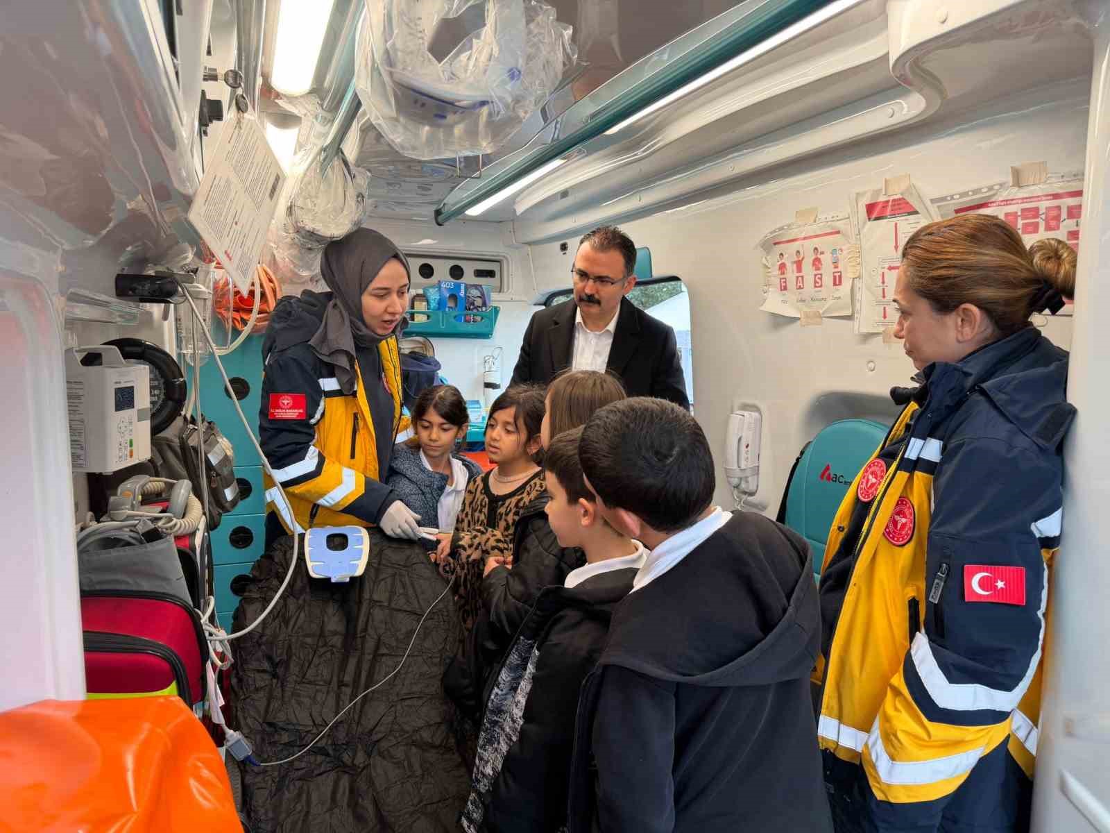 Sultanhisarlı öğrencilere sağlıklı beslenme anlatıldı
