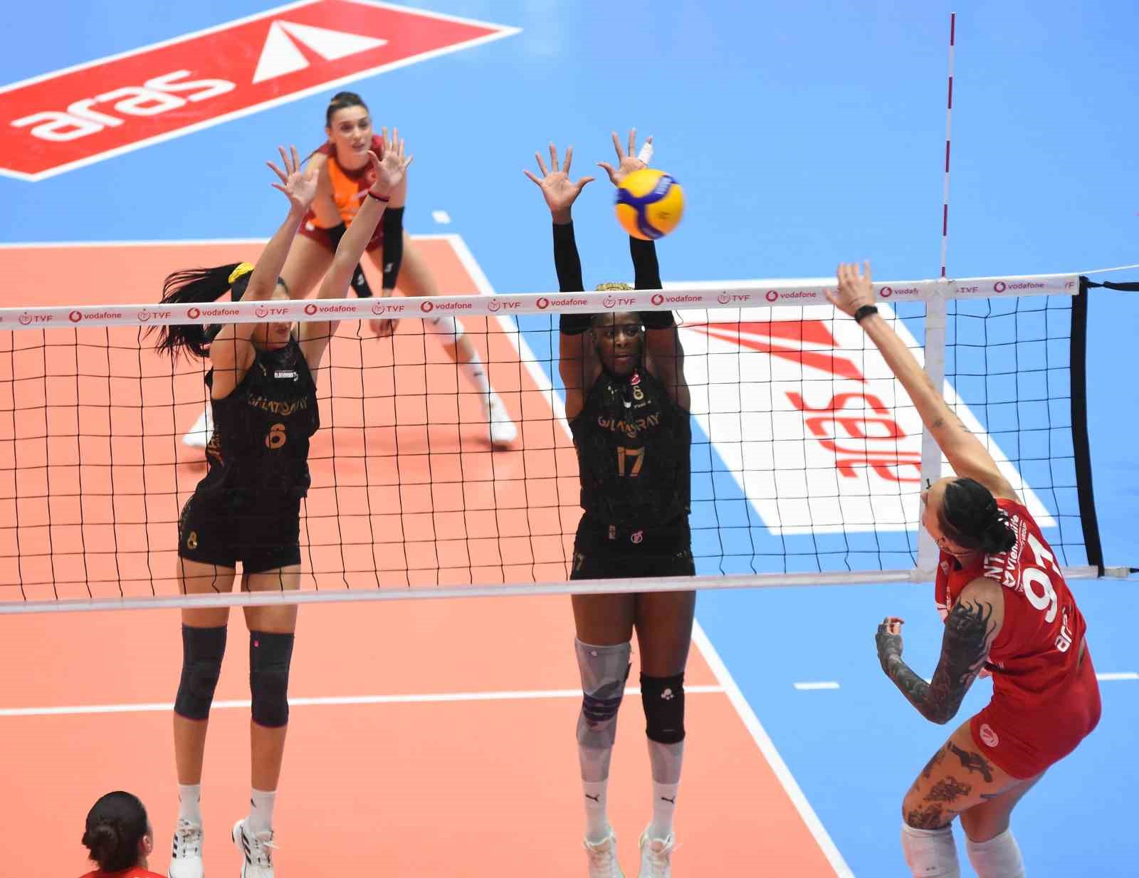 Sultanlar Ligi: Aras Kargo: 1 - Galatasaray: 3
