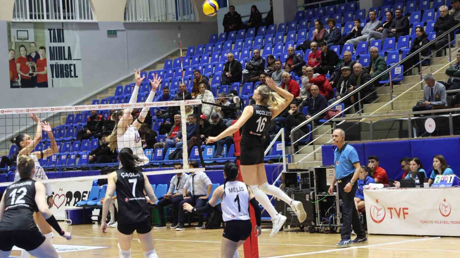 Sultanlar Ligi: Aydın Büyükşehir Belediyespor: 0 - Fenerbahçe: 3
