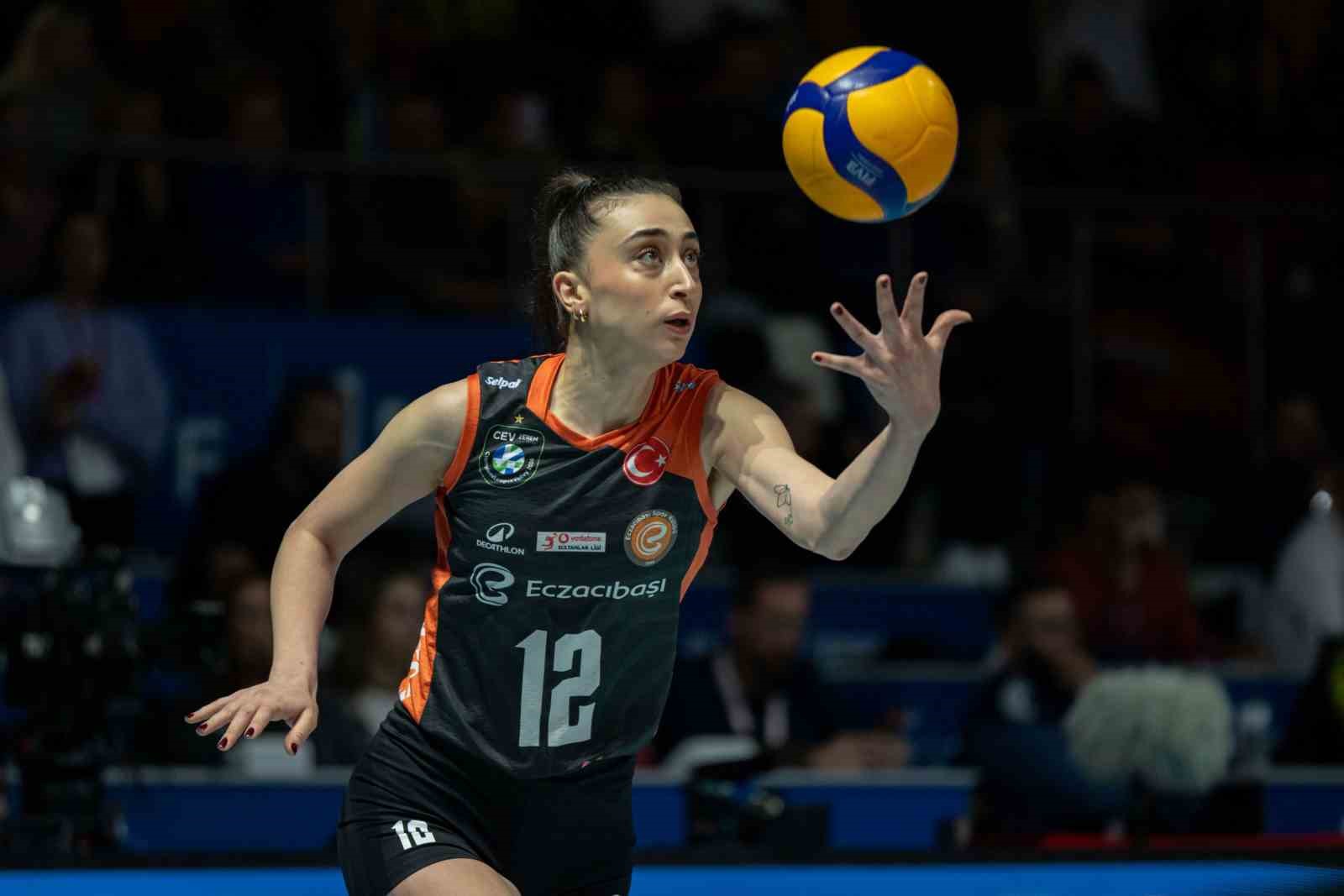 Sultanlar Ligi: Fenerbahçe Medicana: 3 - Eczacıbaşı Dynavit: 1

